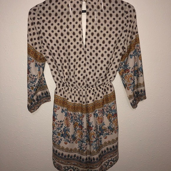 FLORAL ROMPER - Picture 2 of 3